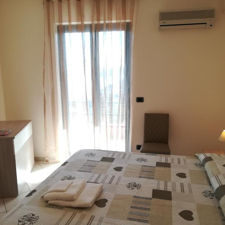 La Collina Capo d'Orlando - Camera Matrimoniale con Bagno Privato Esterno - 7