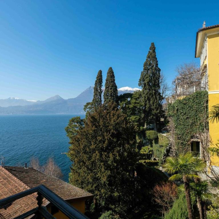 Albergo Milano - Camera Matrimoniale/Doppia con Letti Singoli con Vista Lago Parziale - 6