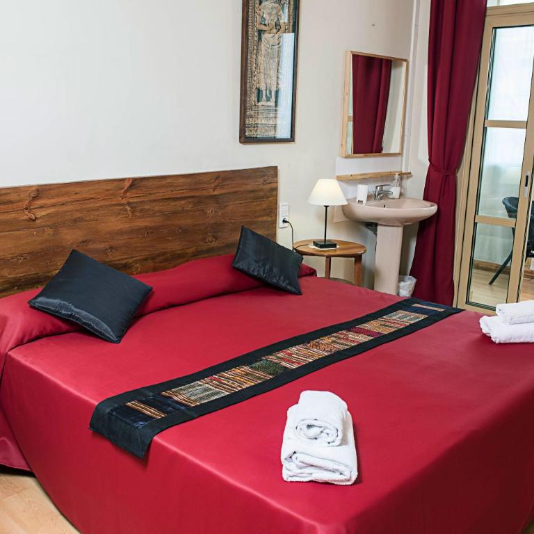 Fashion House - Superior Double or Twin Room with Shared Bathroom - 9