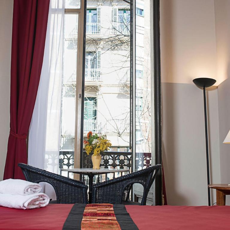 Fashion House - Double or Twin Room with Balcony and Shared Bathroom - 7