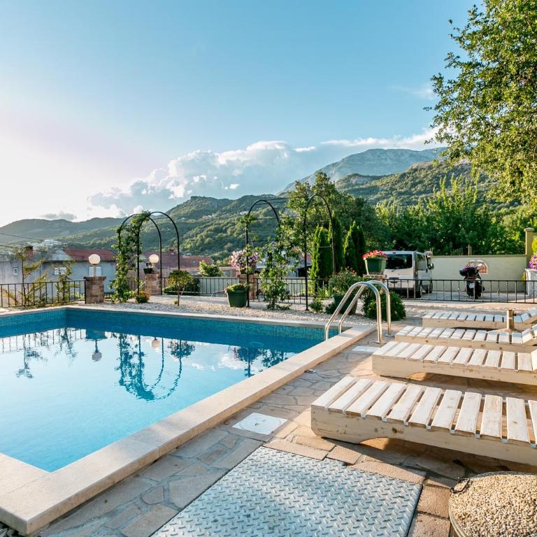 Villa Besha - Villa with Private Pool - 17