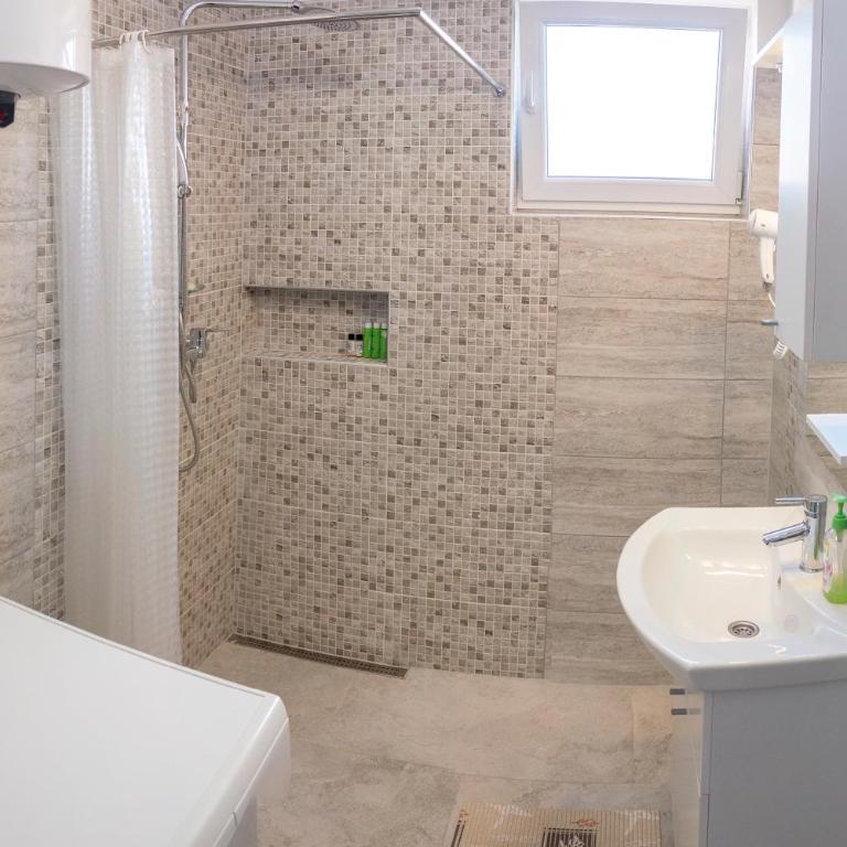 Una La Unica - Apartment with Balcony - 9