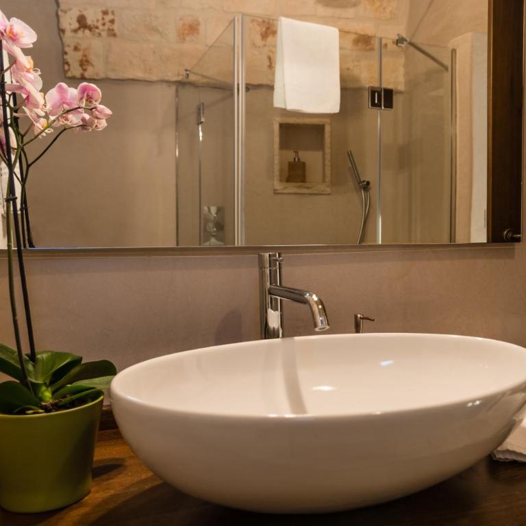 Almapetra Trulli Resort - Casa Vacanze con 2 Camere da Letto e Vista Piscina - 4