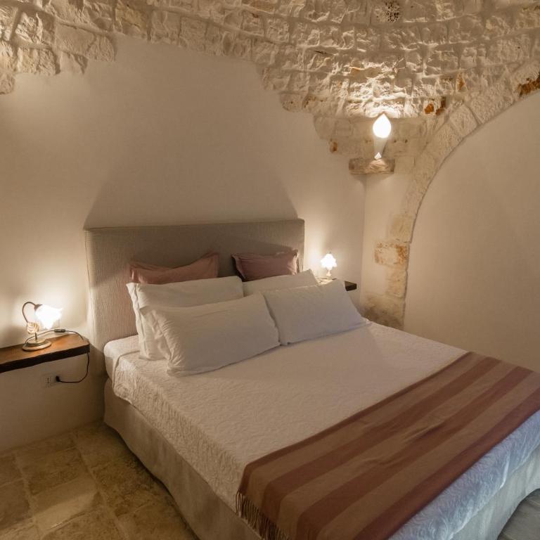 Almapetra Trulli Resort - Casa Vacanze con 2 Camere da Letto e Vista Piscina - 5