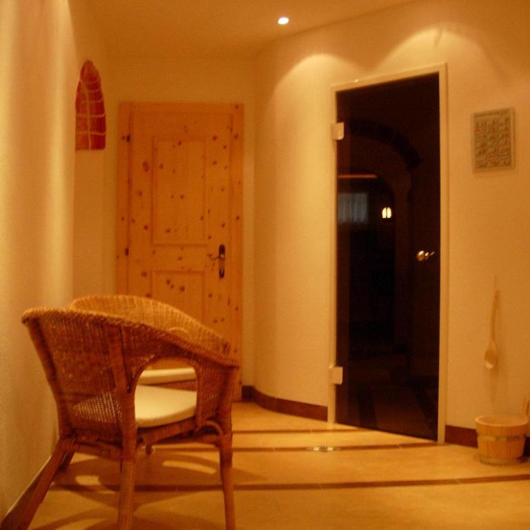 Feriengut Fingerhof - Double Room with Balcony - 2