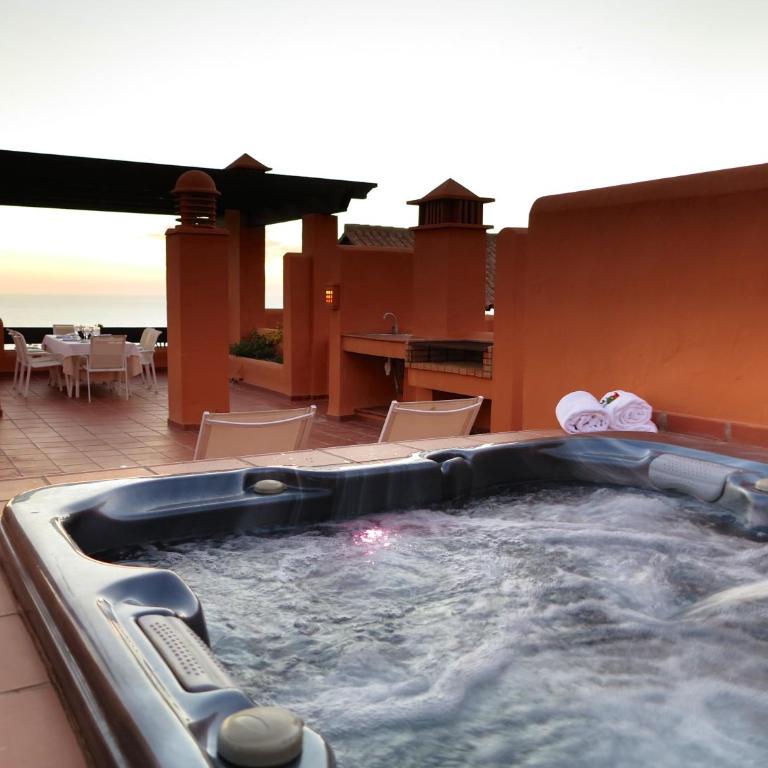 Aparthotel Novo Resort - Apartamento de lujo de 2 habitaciones con bañera de hidromasaje - 12
