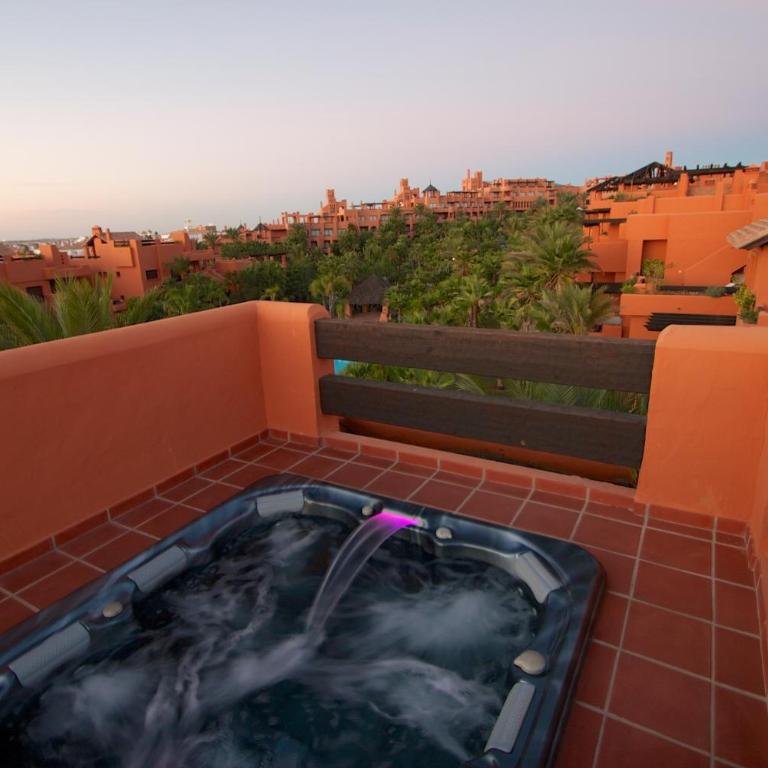 Aparthotel Novo Resort - Apartamento de lujo de 3 dormitorios con bañera de hidromasaje - 12