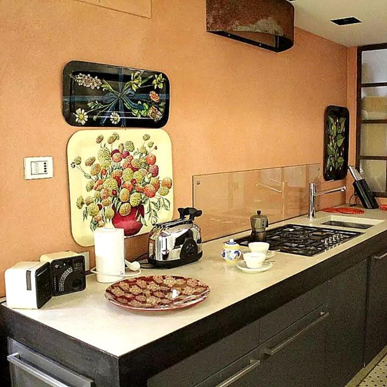 Venetian House With Terrace - Two-Bedroom Apartment - 29