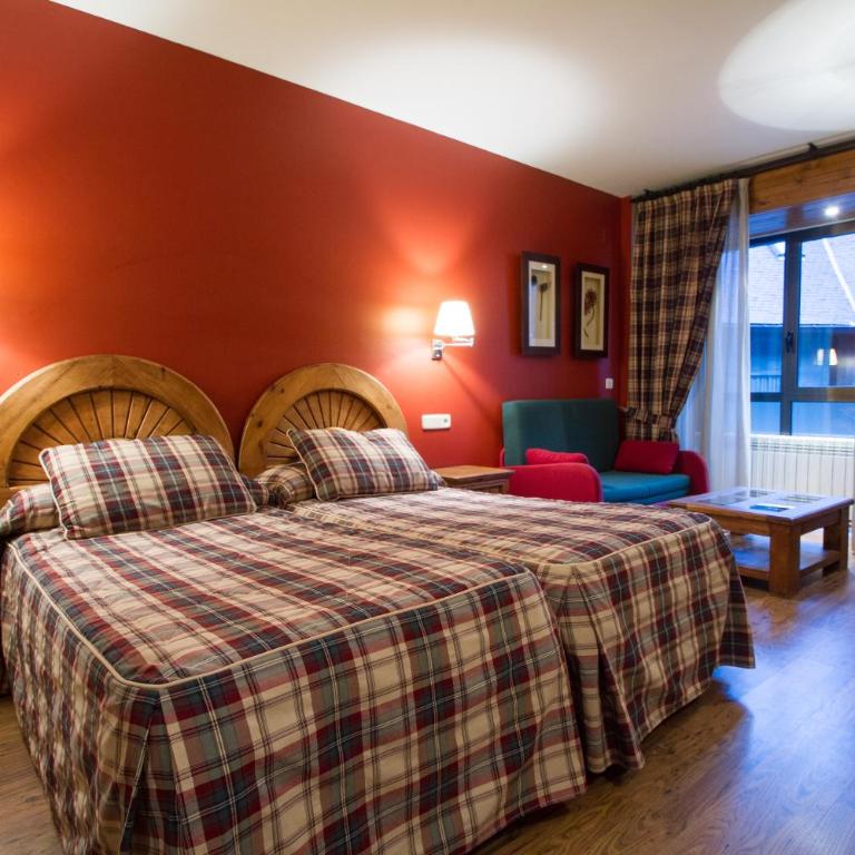GRAN CHALET HOTEL & PETiT SPA WELLNESS - Habitación Triple Premium (2 adultos y 1 niño) - 2