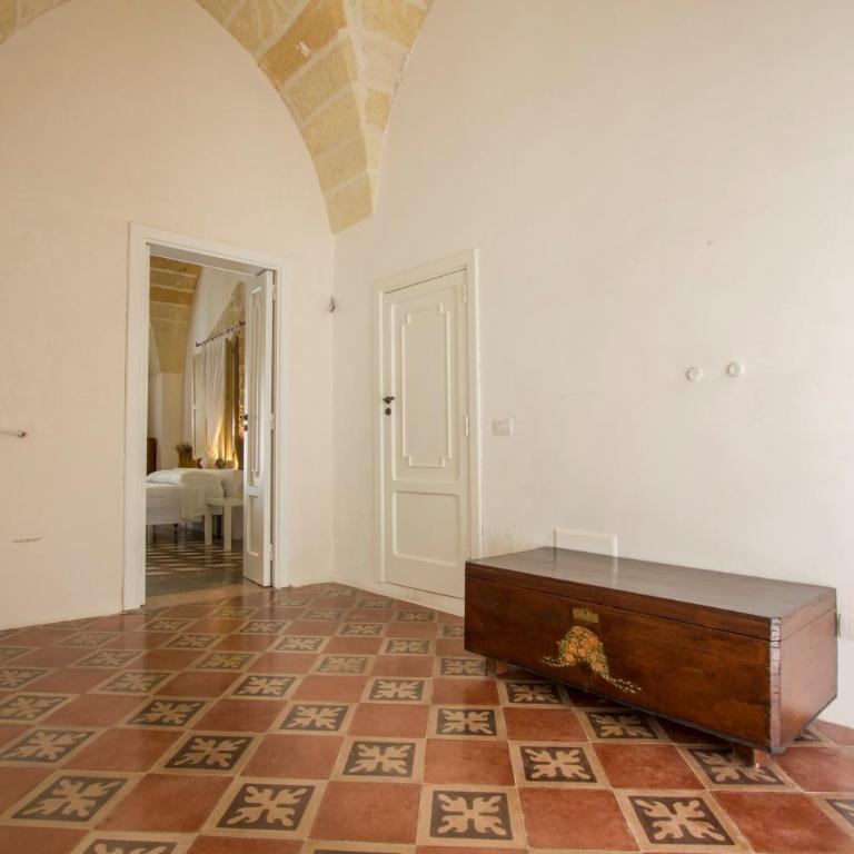 Explore the Historic City on foot from an old town house - Apartment - 21