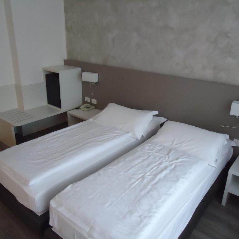 Hotel Piccolo Mondo - Doppel- oder Zweibettzimmer - 5