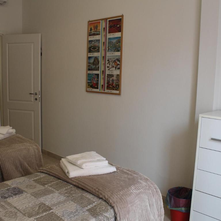 Carbonara Apartment - Two-Bedroom Apartment - 15