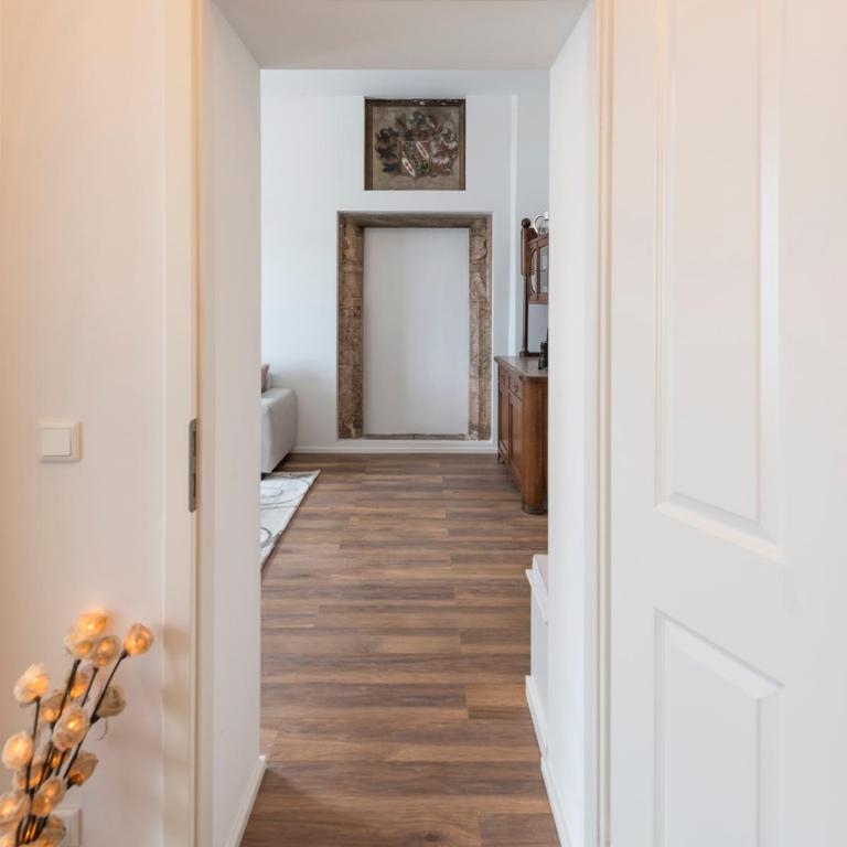 Apartments Hoferhaus - Your Austrian Home - Suite with City View - 10