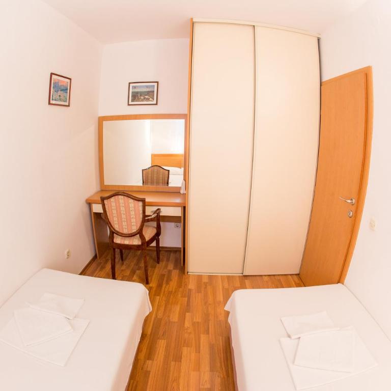Apartments Luka - Apartman s 1 Spavaćom Sobom i Terasom - 10