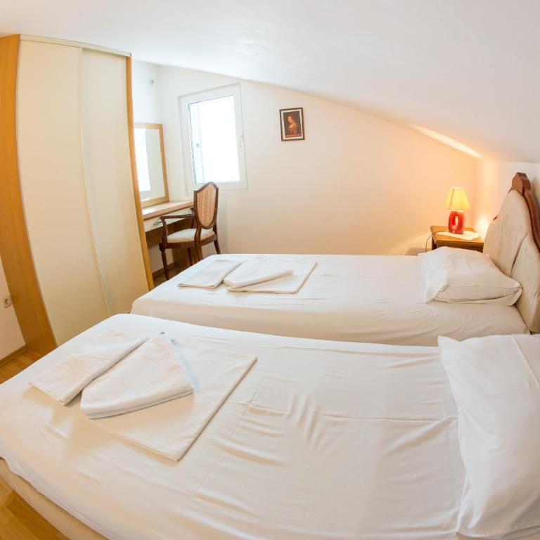 Apartments Luka - Apartman s 1 Spavaćom Sobom i Pogledom na More - 2