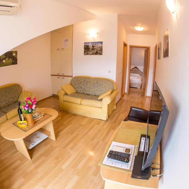 Apartments Luka - Apartman s 1 Spavaćom Sobom i Pogledom na More - 4