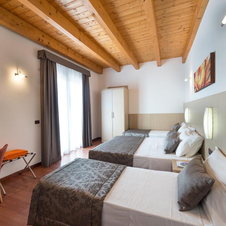 Hotel Villa Angelina - Camera Familiare (2 Adulti + 2 Bambini) - 1