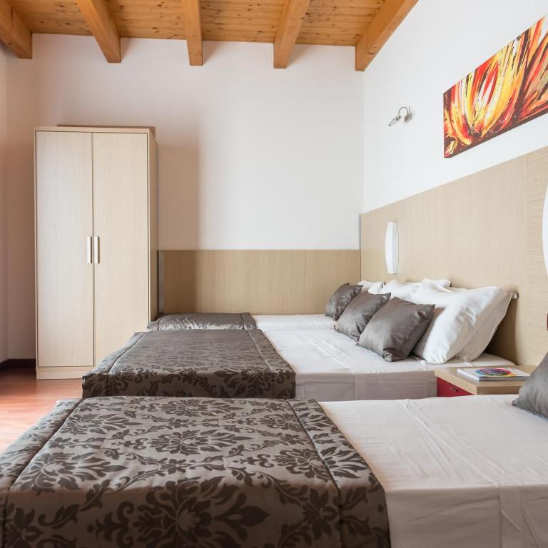 Hotel Villa Angelina - Camera Familiare (2 Adulti + 2 Bambini) - 4