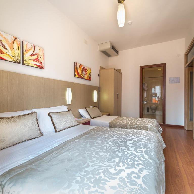 Hotel Villa Angelina - Camera Familiare (3 Adulti + 2 Bambini) - 3