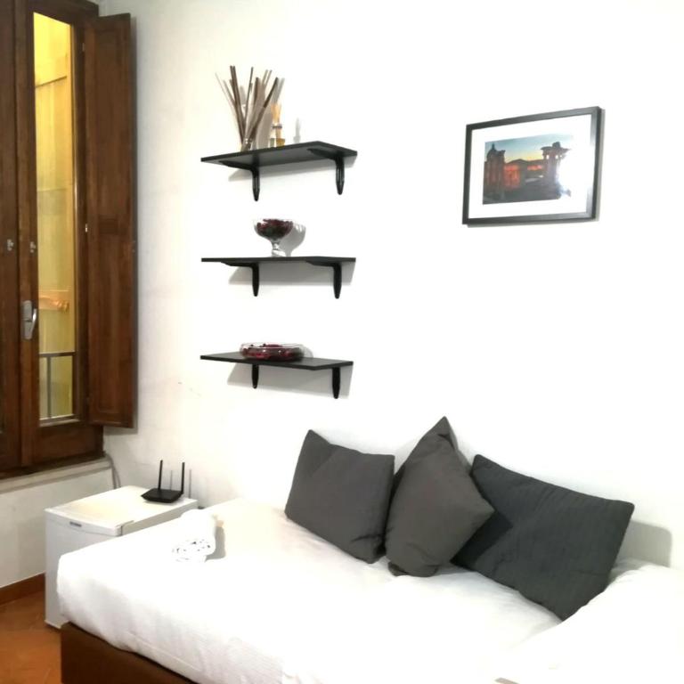 Relais Arco Della Pace - Camera Tripla con Doccia - 12