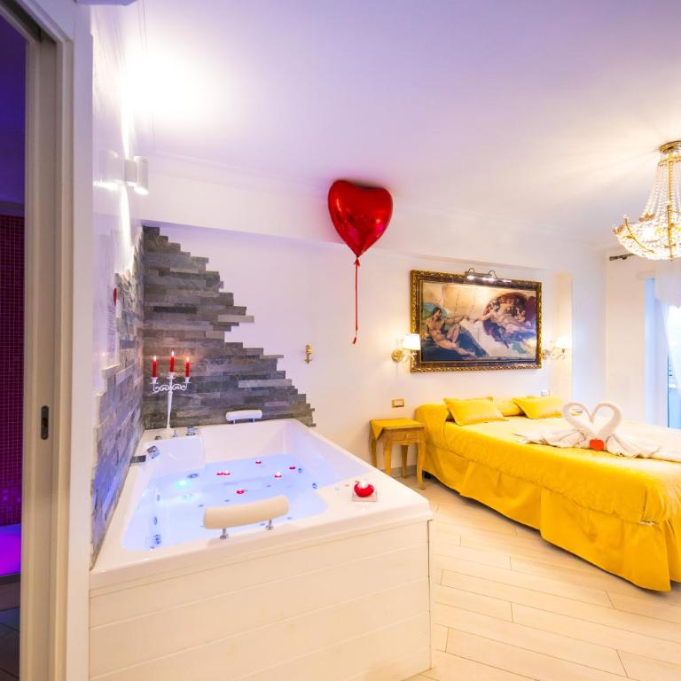 Suites Roma Tiburtina Elegance - Suite King con Vasca Idromassaggio - 2
