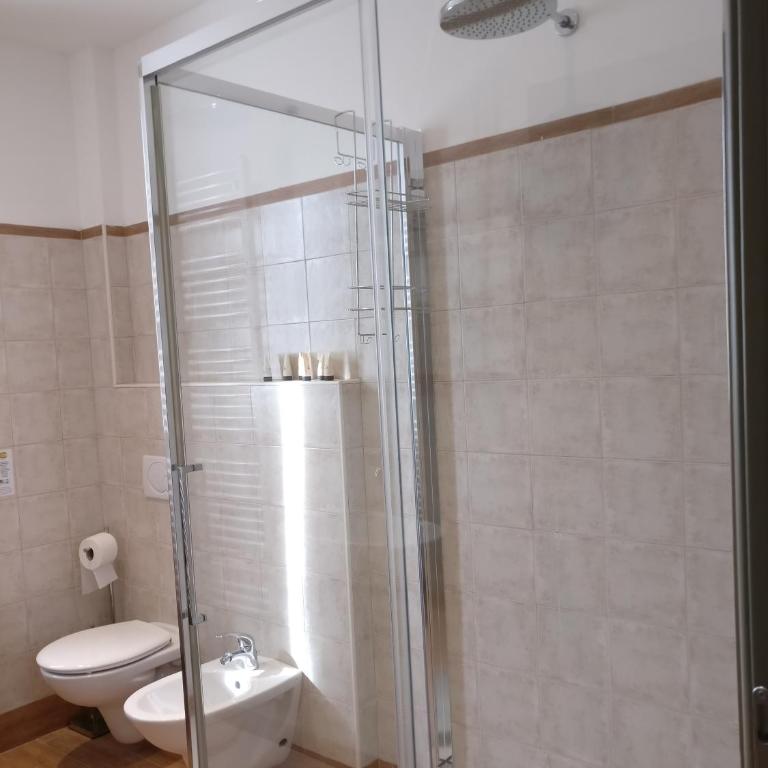 Brusco rooms - Camera Matrimoniale con Bagno Privato - 2