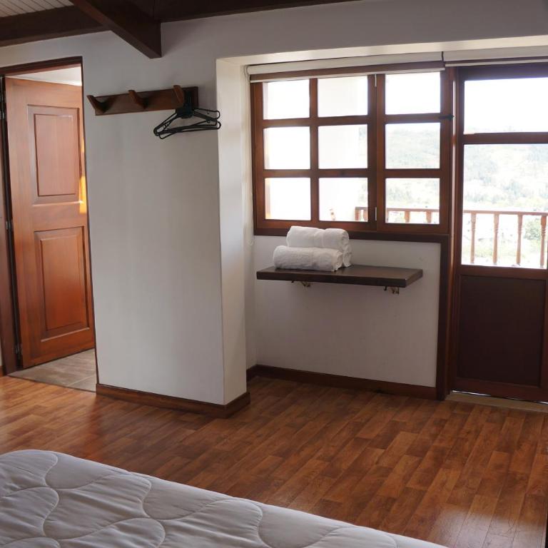 San Benito Hotel - Family Room - 2