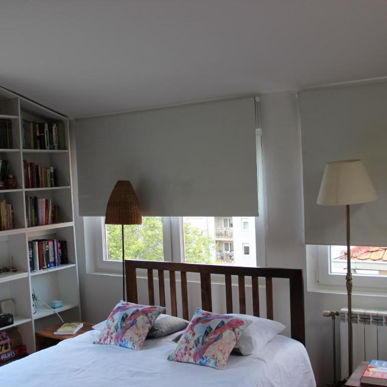 A LOVELY, SUNNY, ARTISTIC LOFT - Apartman - 20