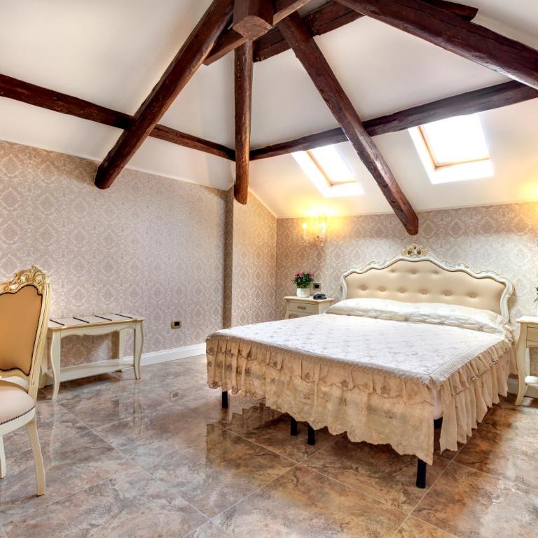 New Reiter Hotel - King Room with Spa Bath - Attic - 1