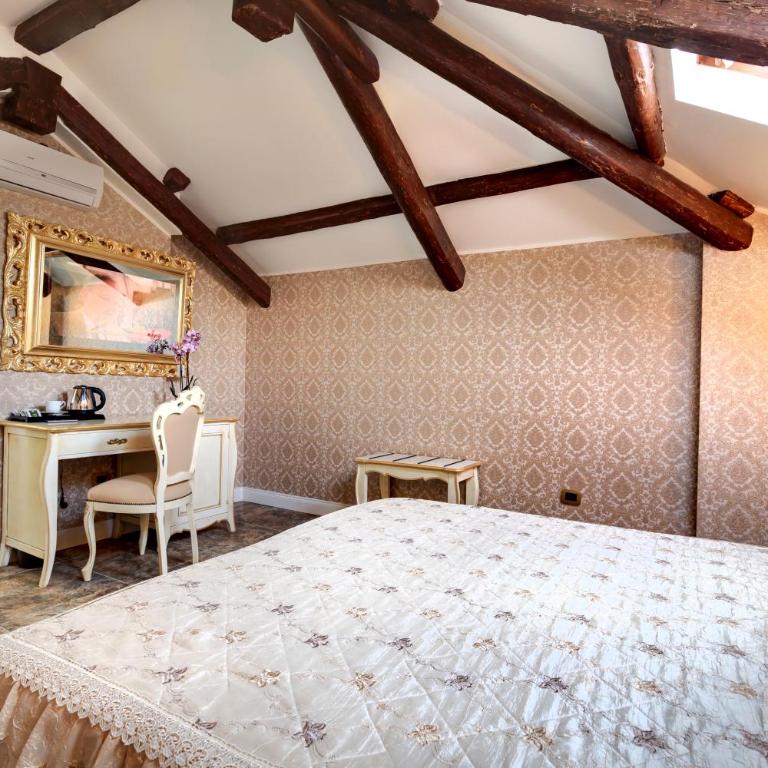 New Reiter Hotel - King Room with Spa Bath - Attic - 7