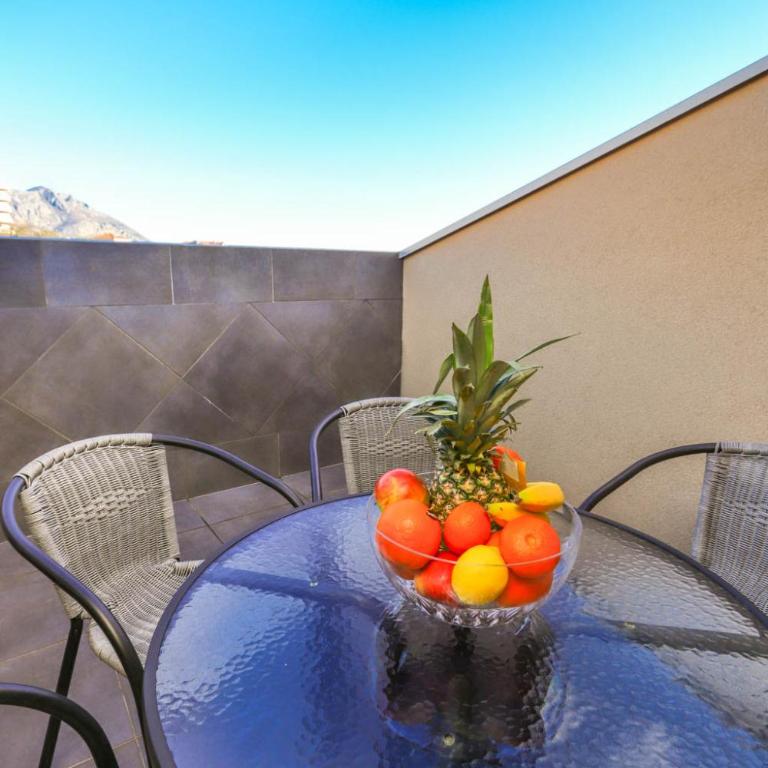 Apartments Sofija - Two-Bedroom Apartment with Sea View - 6