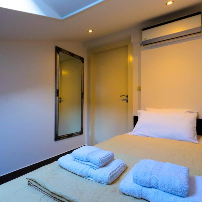 Apartments Sofija - Two-Bedroom Apartment with Sea View - 15