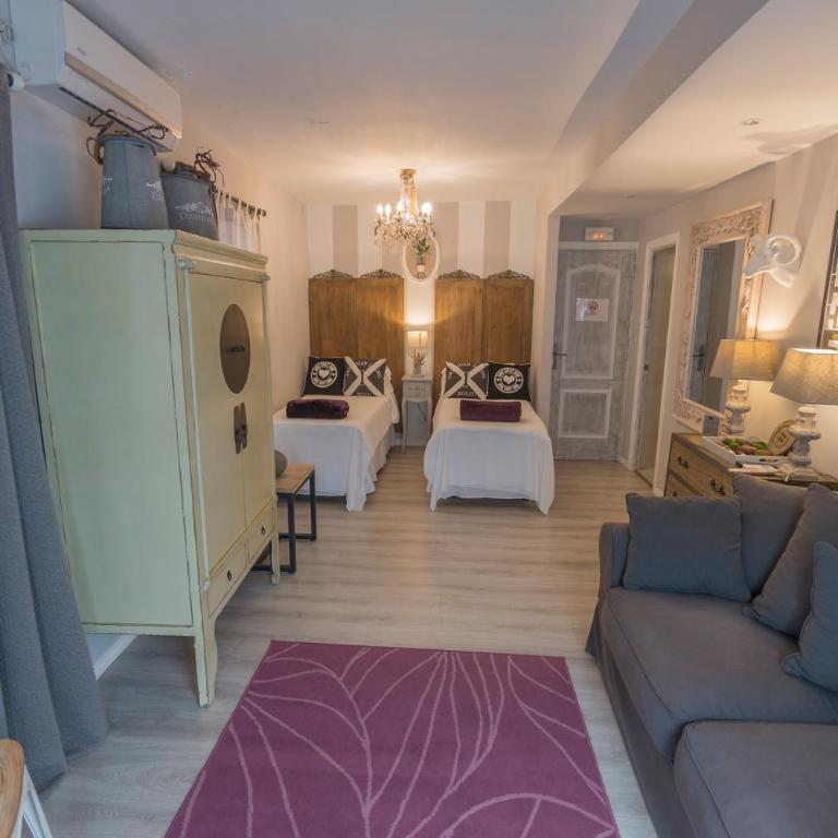 TAK Boutique Old Town Marbella - Habitación Familiar - 4