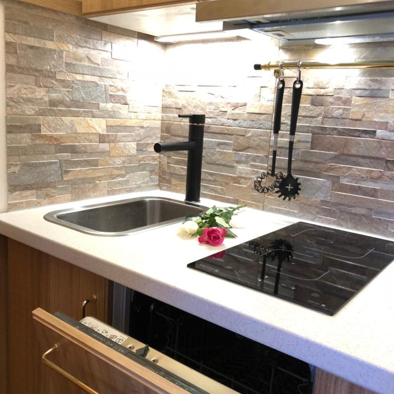 Golden GaPa Studio Apartment 20 - Apartamento - 23