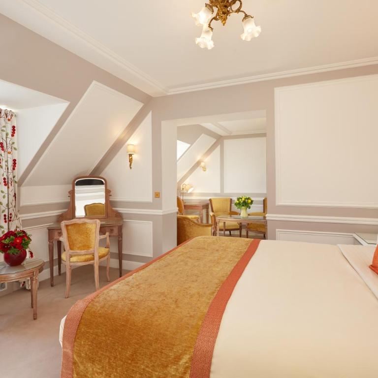 Hôtel Regina Louvre - Suite Familiale (2 Adultes + 2 Enfants) - 1