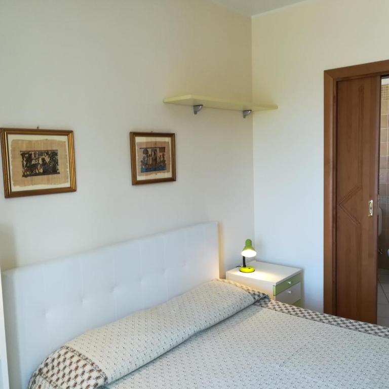 La Collina Capo d'Orlando - Camera Matrimoniale con Bagno Privato e Vista Mare Parziale - 6