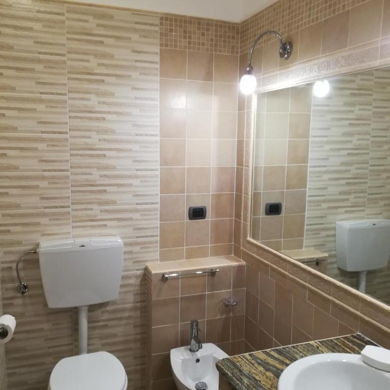 La Collina Capo d'Orlando - Camera Matrimoniale con Bagno Privato Esterno - 4