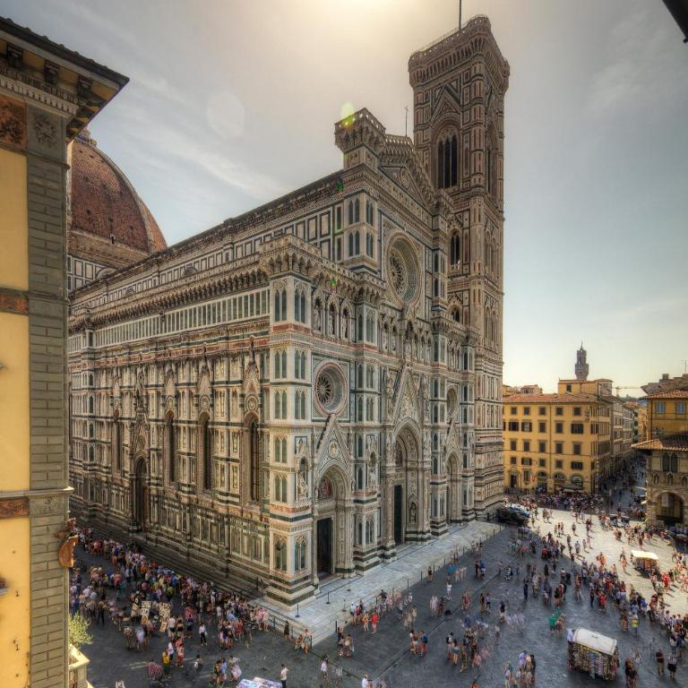 Flower Cathedral Firenze - Camera Matrimoniale Deluxe (2 Adulti + 1 Bambino) - 6
