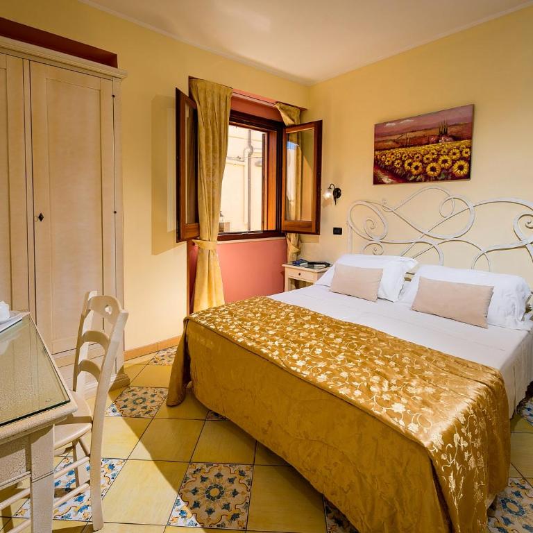 Hotel Cala Marina - Camera Matrimoniale Classic - 2