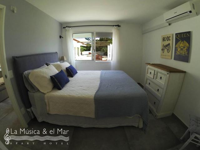 Aparthotel la Música y el Mar - Apartment with Pool View - 3