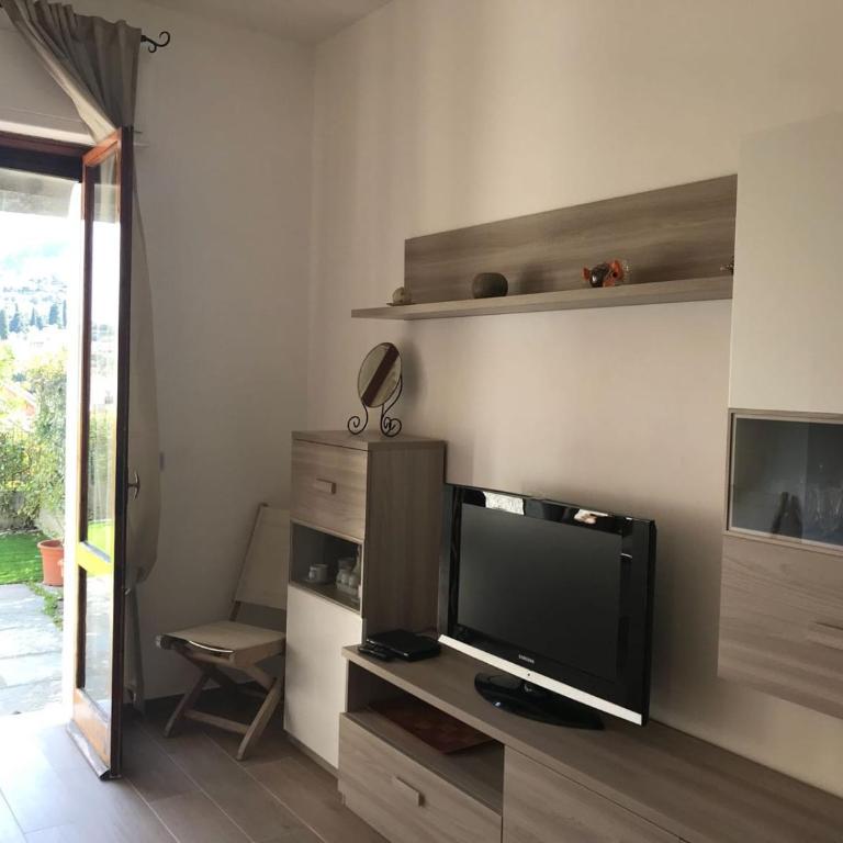 Crosa Dell'Oro - Appartamento con Vista Giardino - 12