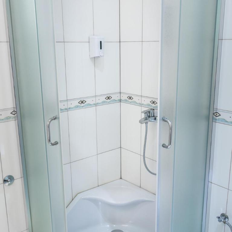 Kalanj Apartmani I Sobe - Studio sa Bračnim Krevetom (King-size) - 10