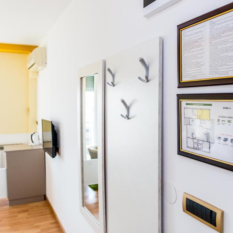 Kalanj Apartmani I Sobe - Apartman sa Tušem - 13