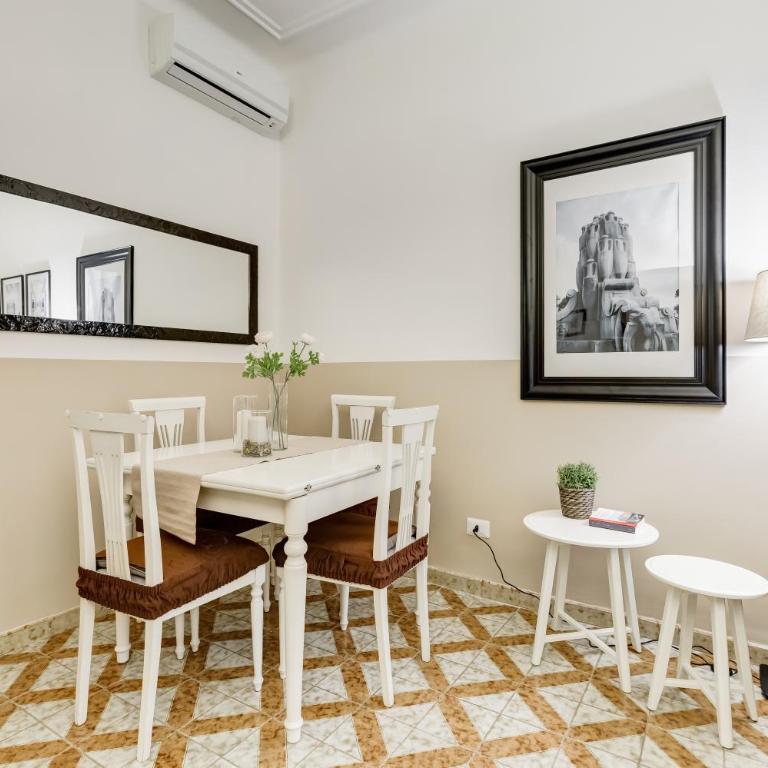 Appartamenti con vista Piazza Testaccio - Appartamento con Balcone - 18