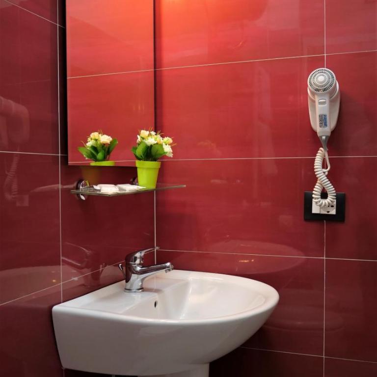 Tiburtina Royal Suites - Camera Quadrupla - 11
