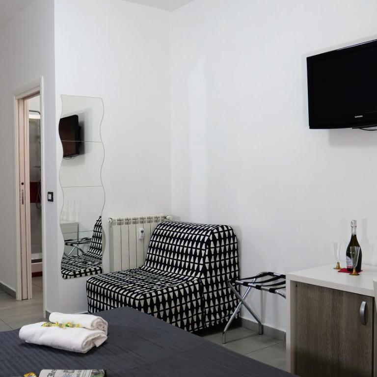 Tiburtina Royal Suites - Camera Quadrupla - 32