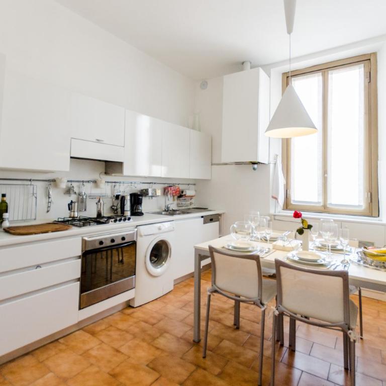 Roomy Central Apartment - Appartamento - 9