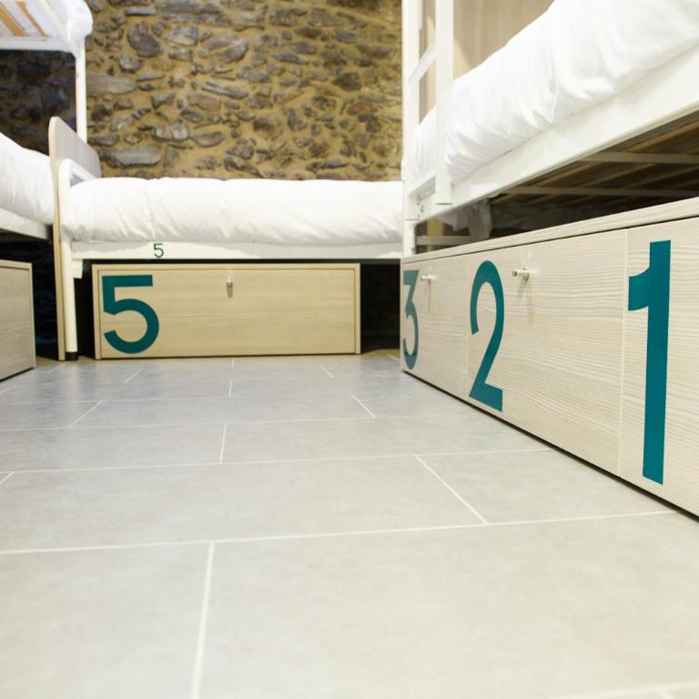 Mountain Hostel Tarter - Einzelbett im Schlafsaal mit 5 Betten - 8