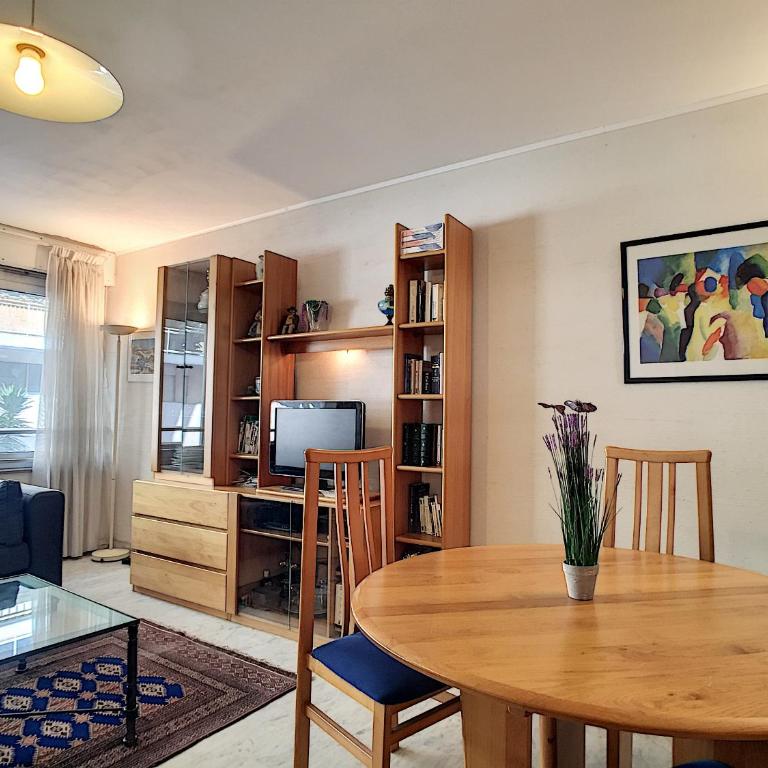 Nestor&Jeeves - MARIN DEBUSSY - Central - By shopping area - Appartement 1 Chambre - 7