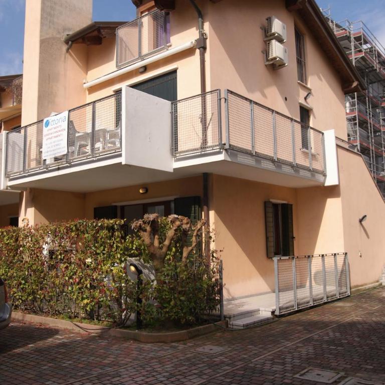 Appartamenti Villa Paola-Pochi passi dal mare-Zona piazza Aurora-Lido di Jesolo - Appartamento - Piano Terra - 1